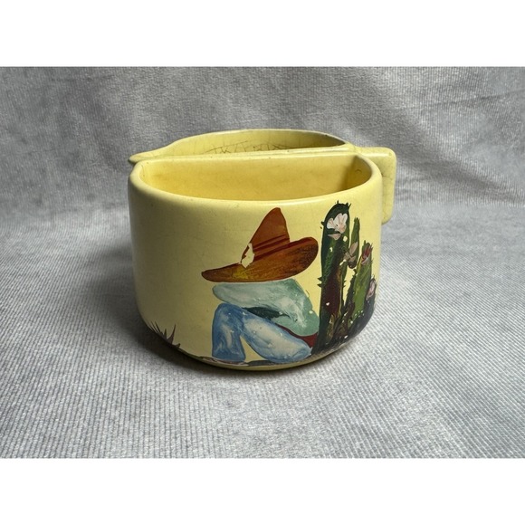 VTG Nesting Cream & Sugar Set Hand Painted‎ Yellow Sleeping Sombrero Man Cactus - Picture 1 of 10